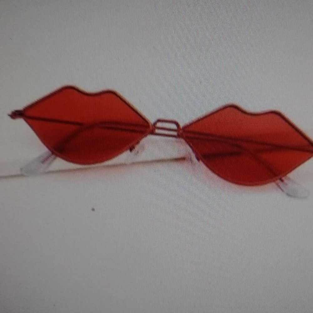 SUNGLASSES FOR NEW YEARS EVE AS WELL VALENTINES